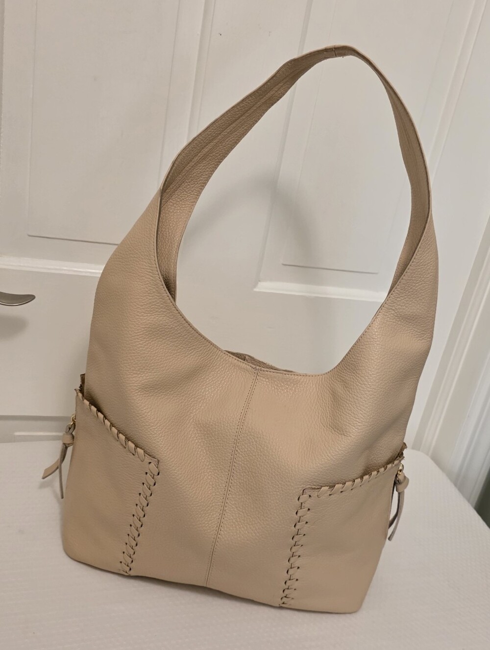 LAGGO Pebble Grain Leather Shoulder Bag, Casual, Hobo